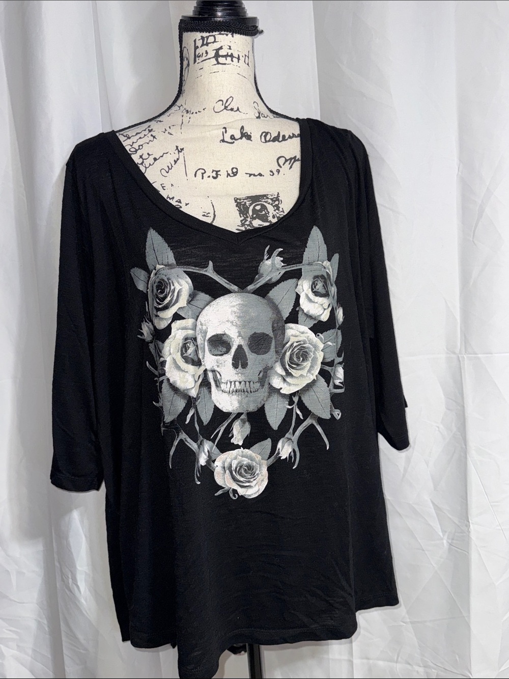 torrid Black Skull & Rose Top